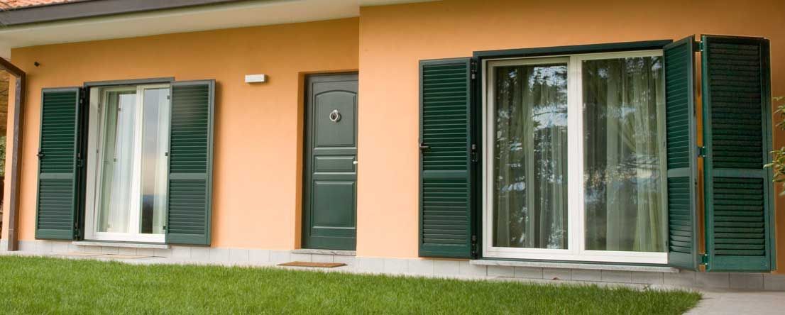 Cristalería y Aluminios Palomo fachada casa